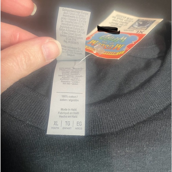 BNWT BIGFOOT LIVES MUSEUM OF THE WEIRD AUSTIN TX BLACK YOUTH TSHIRT XL - Picture 5 of 6